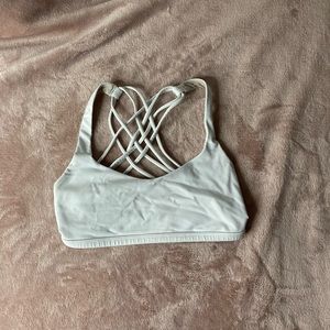 Lululemon Free to Be sports bra